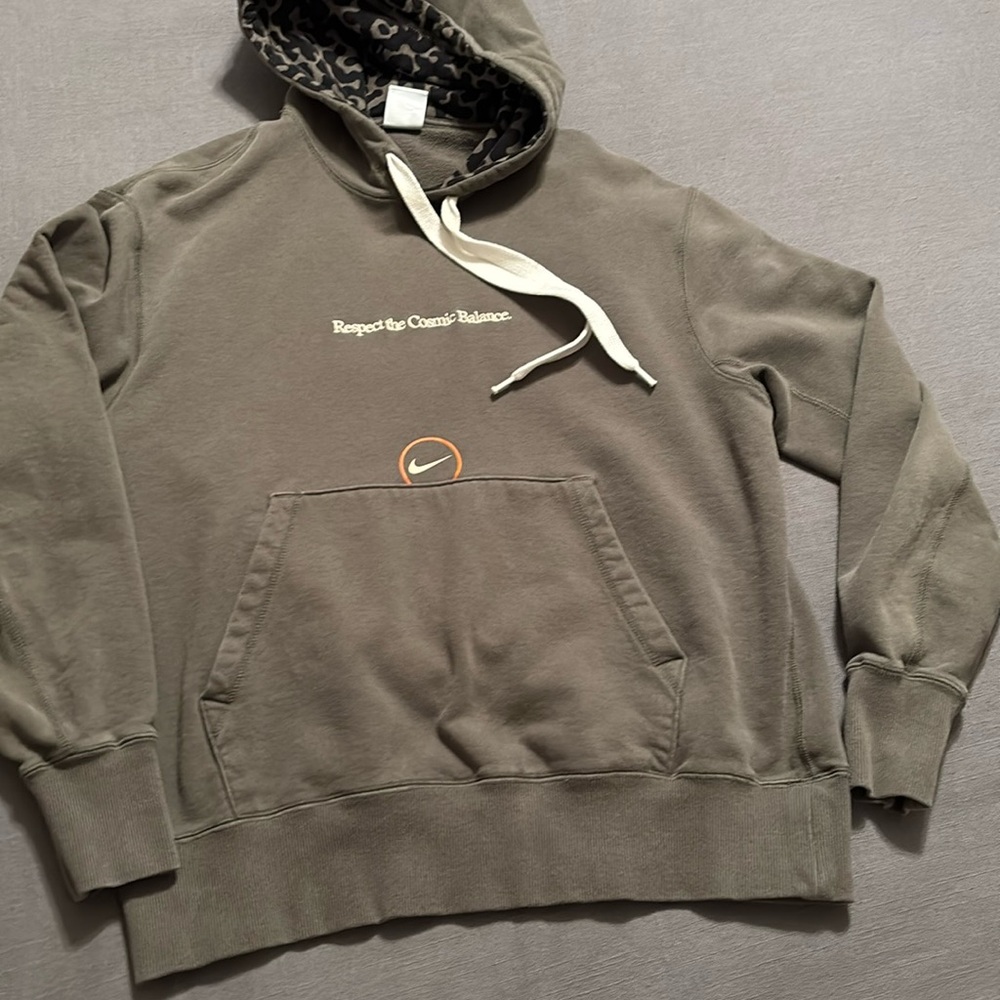 Nike hoodie size M, olive green